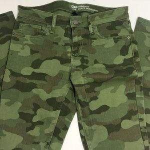 Gap skinny fit camo sz 2/26 Ankle NWOT Crisp Jeans